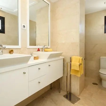 Casares Del Mar Luxury Apartments Penthouse With Beach Access Exterior photo