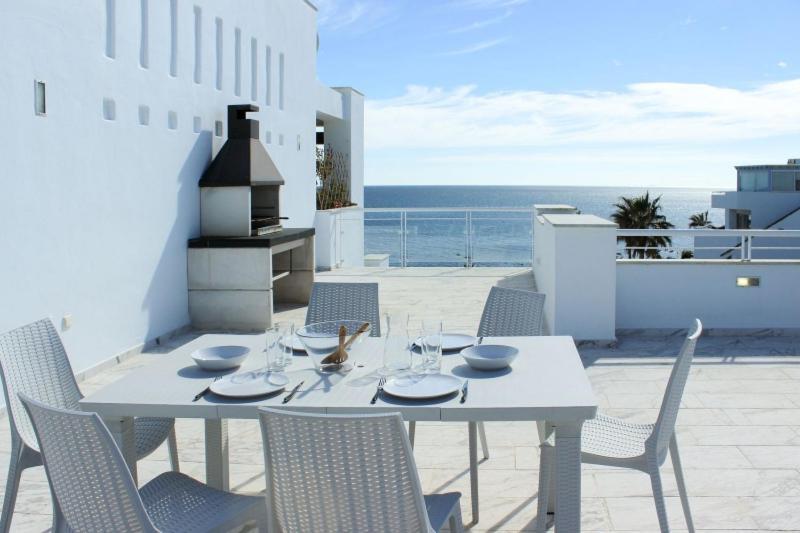 Del Mar Luxury Penthouse With Access Apartment Casares